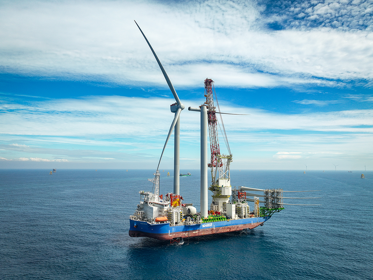 全年送愛不間斷 Taiwan’s Largest Offshore Wind Project Reaches Key Milestone – Hai Long Delivers First Power在地慈善捐贈 三度攜手秀傳 點亮 1,210 份耶誕心願
